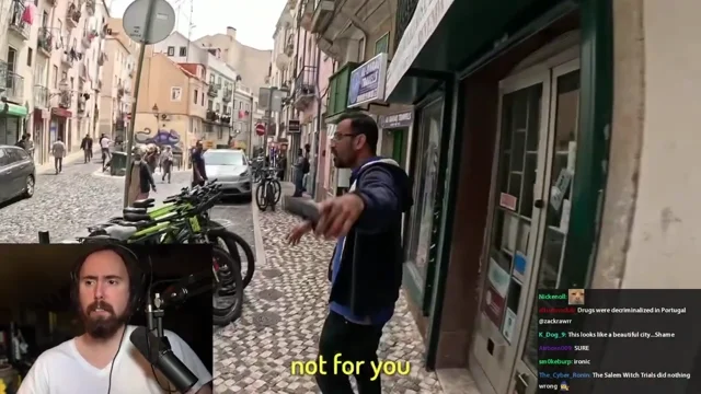 Confronto na entrada de edifício usado como mesquita informal